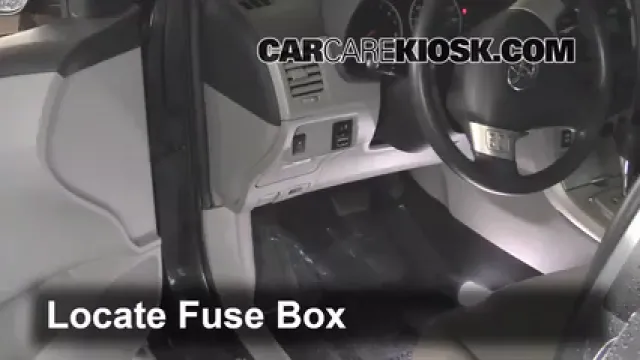 2012 Toyota Corolla LE 1.8L 4 Cyl. Fuse (Interior) Replace